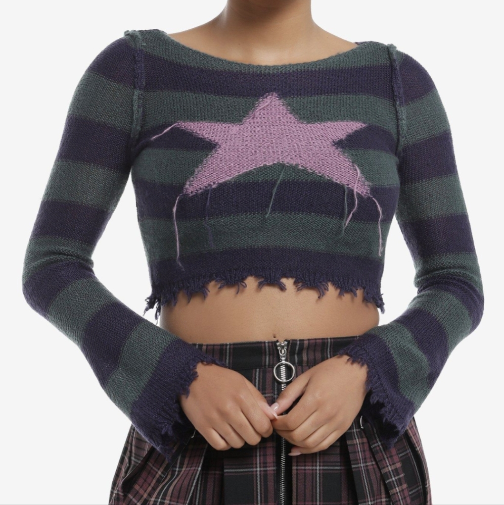 Hot Topic Social Collision Crop Sweater Size Medium